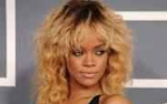 Rihanna wróciła do damskiego boksera!