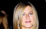 Jennifer Aniston traci włosy!